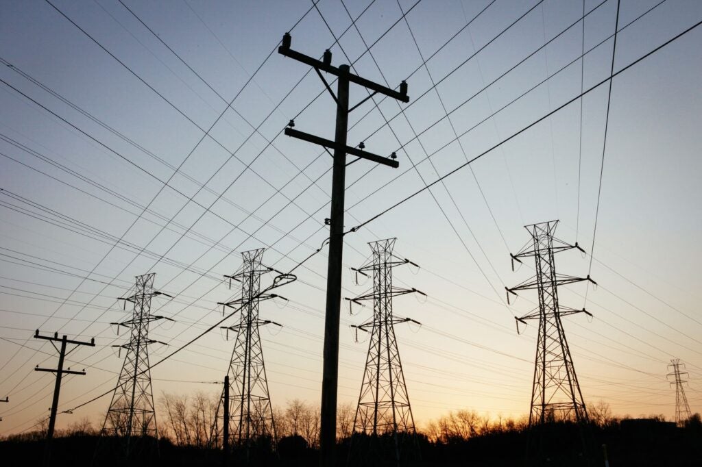 Power lines near Pittsburgh, Penn. (Chris Jordan-Bloch / Earthjustice)