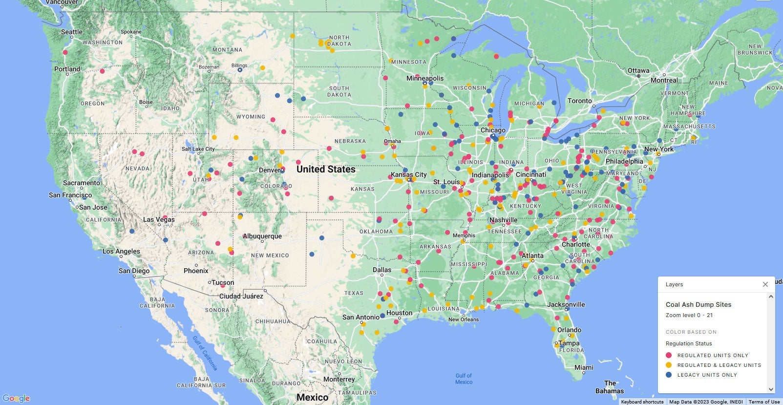 Ubicación de vertederos de cenizas de carbón a través de los Estados Unidos. Usa este mapa (en inglés) para saber si los lugares en donde las cenizas de carbón están cerca de tu lugar de residencia y si dicho sitio puede ser impactado por la expansión de la Regla de Ceniza de Carbón federal.