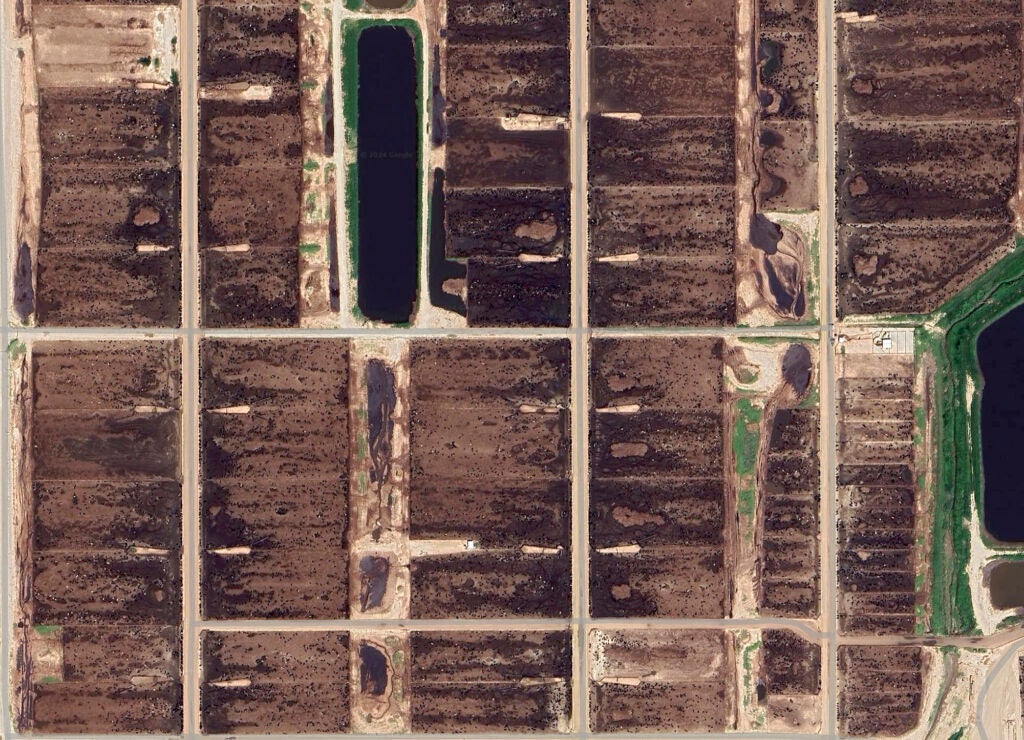 A satellite view of part of the Adams Land and Cattle feedlot in Nebraska, which is named by Tyson Foods as one of their “Climate-Smart Beef Program supply partners”. (Google Maps / 2024 Airbus, Maxar Technologies)