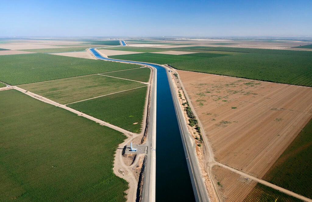 Agriculture in the Central Valley irrigated by part of the California Aqueduct, a system of canals, tunnels and pipelines that starts in the Sacramento–San Joaquin River Delta and conveys water to Southern California. (Rolf Schulten / Getty Images)