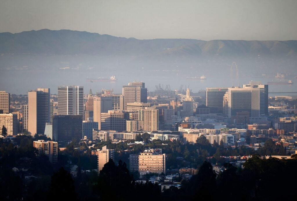 An inversion layer traps a low level of smog and particulates above Oakland, California on Tuesday, April 23, 2019. (Paul Chinn / San Francisco Chronicle via Getty Images)