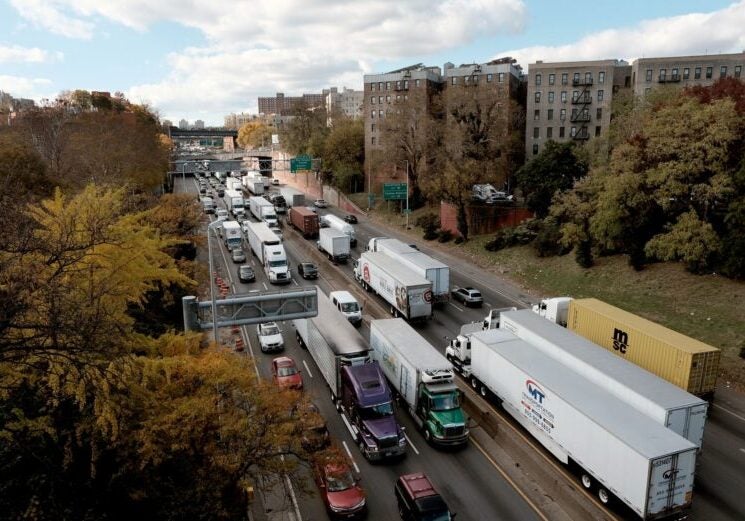 Cars and trucks move along the Cross Bronx Expressway, a notorious stretch of highway in New York City that is often choked with traffic and contributes to pollution and poor air quality on November 16, 2021 in New York City. (Spencer Platt / Getty Images)