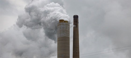 Emissions from a stack at the Mitchell Power Plant, a coal-powered plant, in Moundsville, WV, on Thurs., May 4, 2023. (Lauren Petracca for Earthjustice)