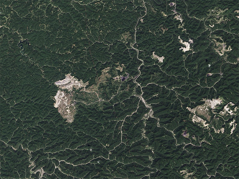 Satellite imagery of the massive Hobet mine, taken in 2013.
(NASA Earth Observatory)