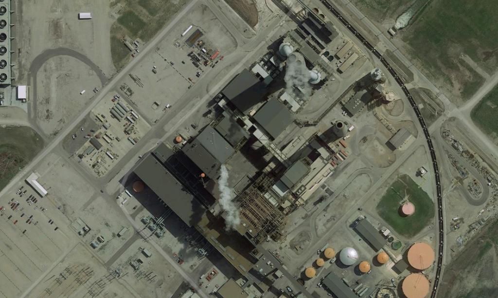 An aerial view of Kansas City Power & Light power plant near St. Joseph, Missouri
(Google Maps)