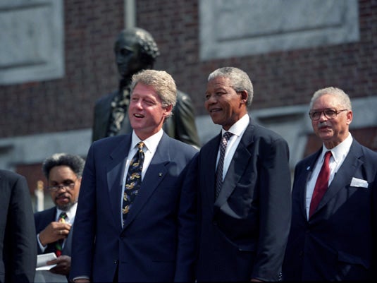 President Bill Clinton with Nelson Mandela at the Independence Hall in Philadelphia, PA, July 4 1993.