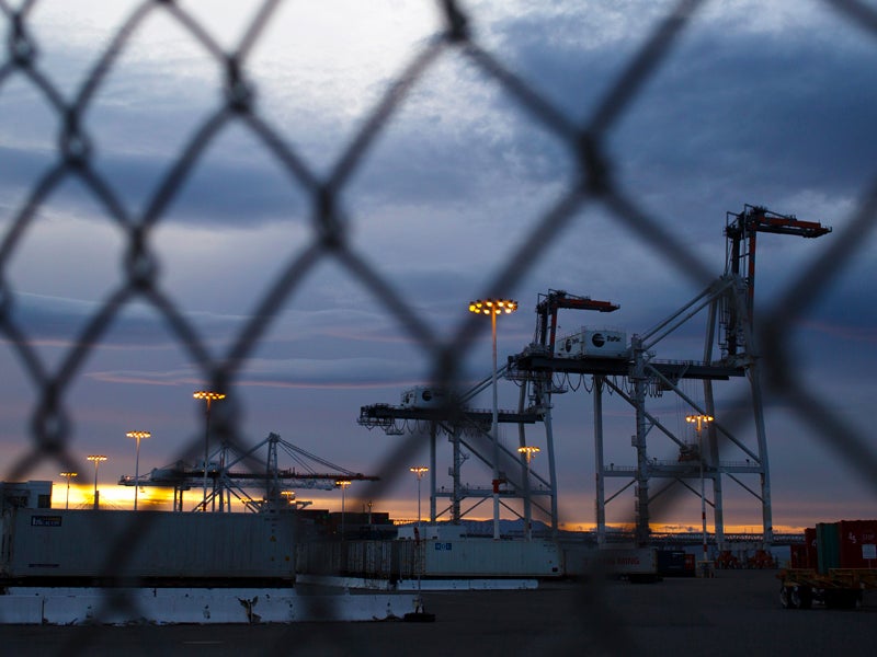 The Port of Oakland, CA.
(Chris Jordan-Bloch/Earthjustice)