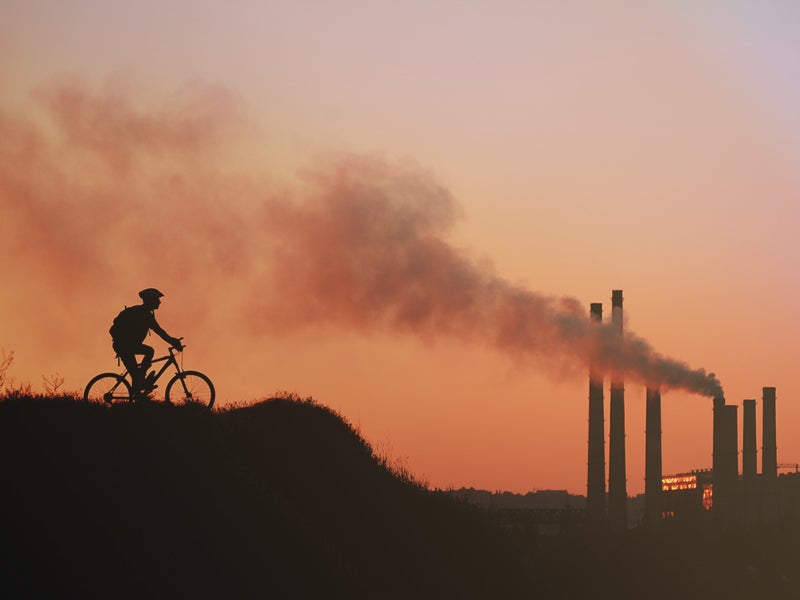 A coalition of green groups and health advocates refutes polluters’ discredited arguments against the Clean Air Act.
(Kalmatsuy/Shutterstock)