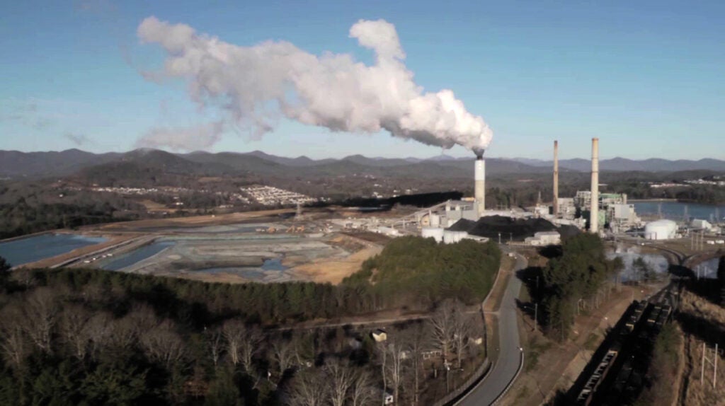 Coal-fried power plant in North Carolina.
(Earthjustice Photo)