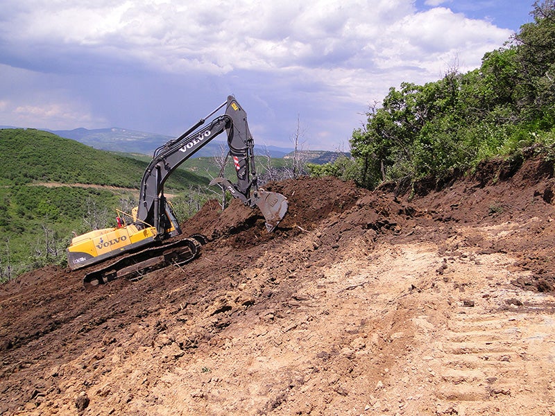 Excavator building E6-13.