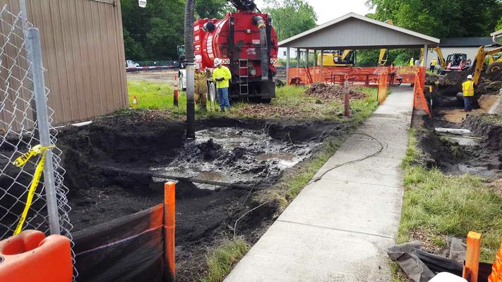 Vac truck excavation work near the town pavillion in Town of Pines, Indiana. (U.S. EPA)