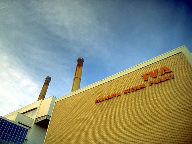 The TVA Gallatin Fossil Plant. The plant’s polluted wastewaters are dumped into unlined ponds that allow pollution to continue to harm the environment.
(Tennessee Valley Authority Photo)